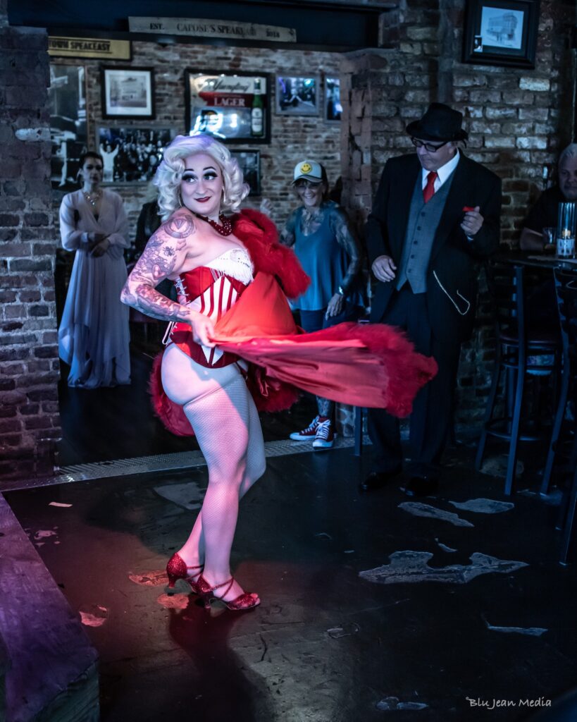 burlesque dancer bar entertainment striptease
